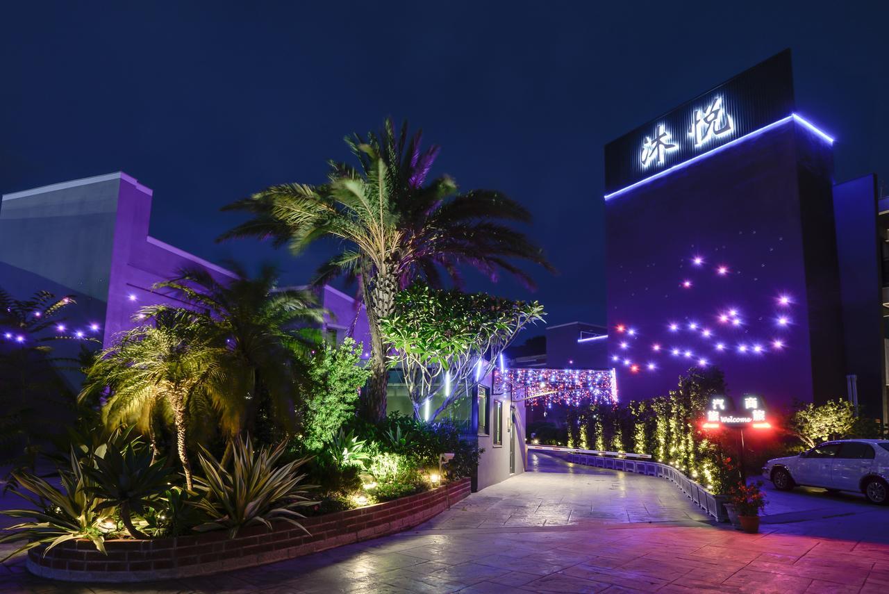 M Hotel Цаотун Экстерьер фото
